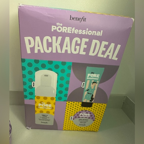 DISCOVER OUR HOLIDAY VIBRANT COLLECTION - Picture 1 of 2